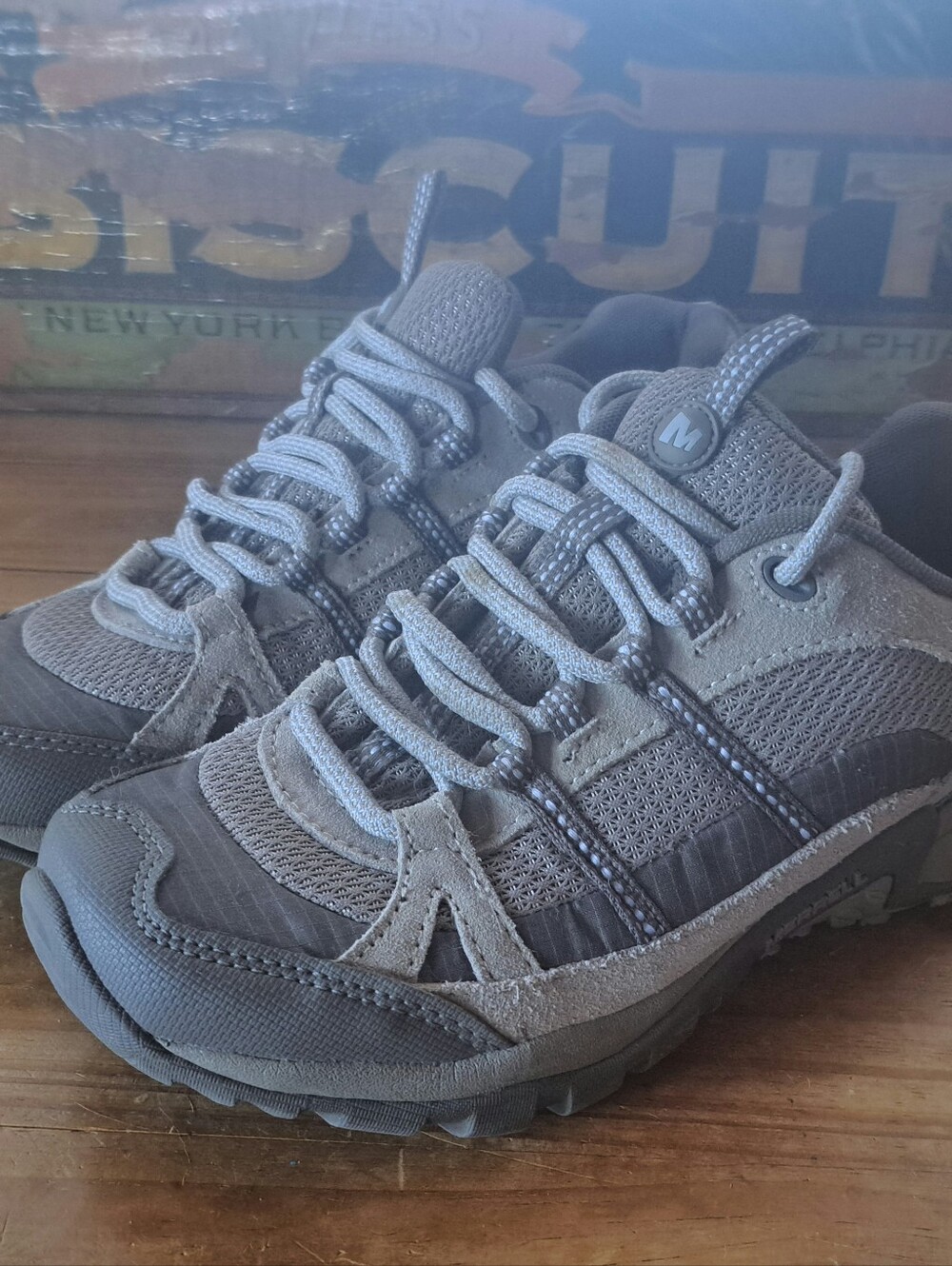 Merrell Hiking Trail Shoes, Women's Size 8, Gray Outdoor Sneakers J132941C
